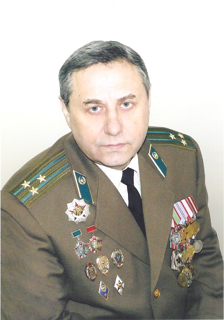 Г.Сидоров, полковник пограничных войск в отставке, кандидат военных наук, доцент 